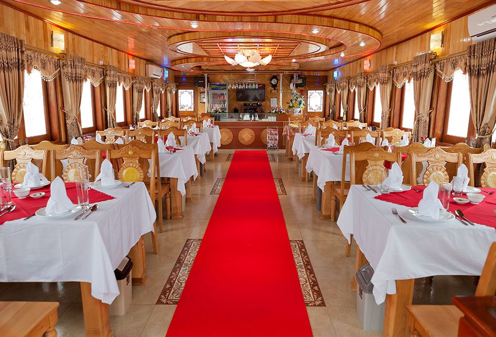 Giá thuê tàu thăm vịnh Hạ Long