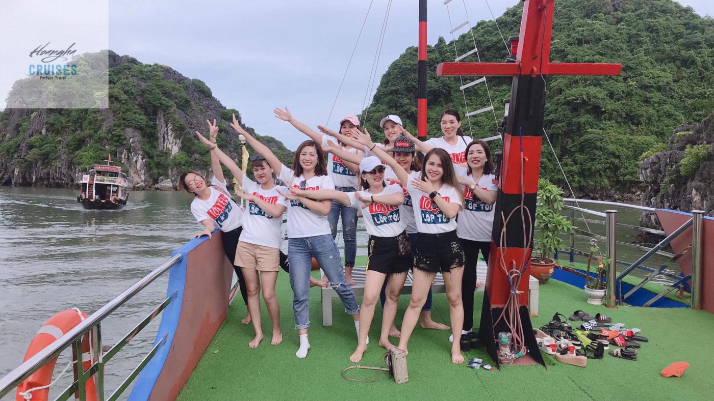 Thuê tàu thăm quan vịnh lan Hạ