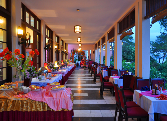 Nhà hàng Hạ Long Quảng Ninh