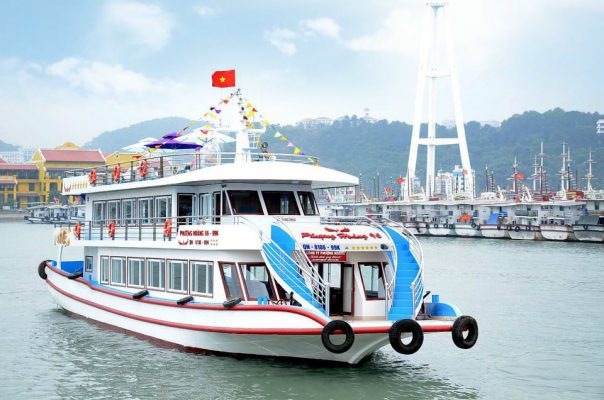 Thuê tàu thăm Vịnh Hạ Long